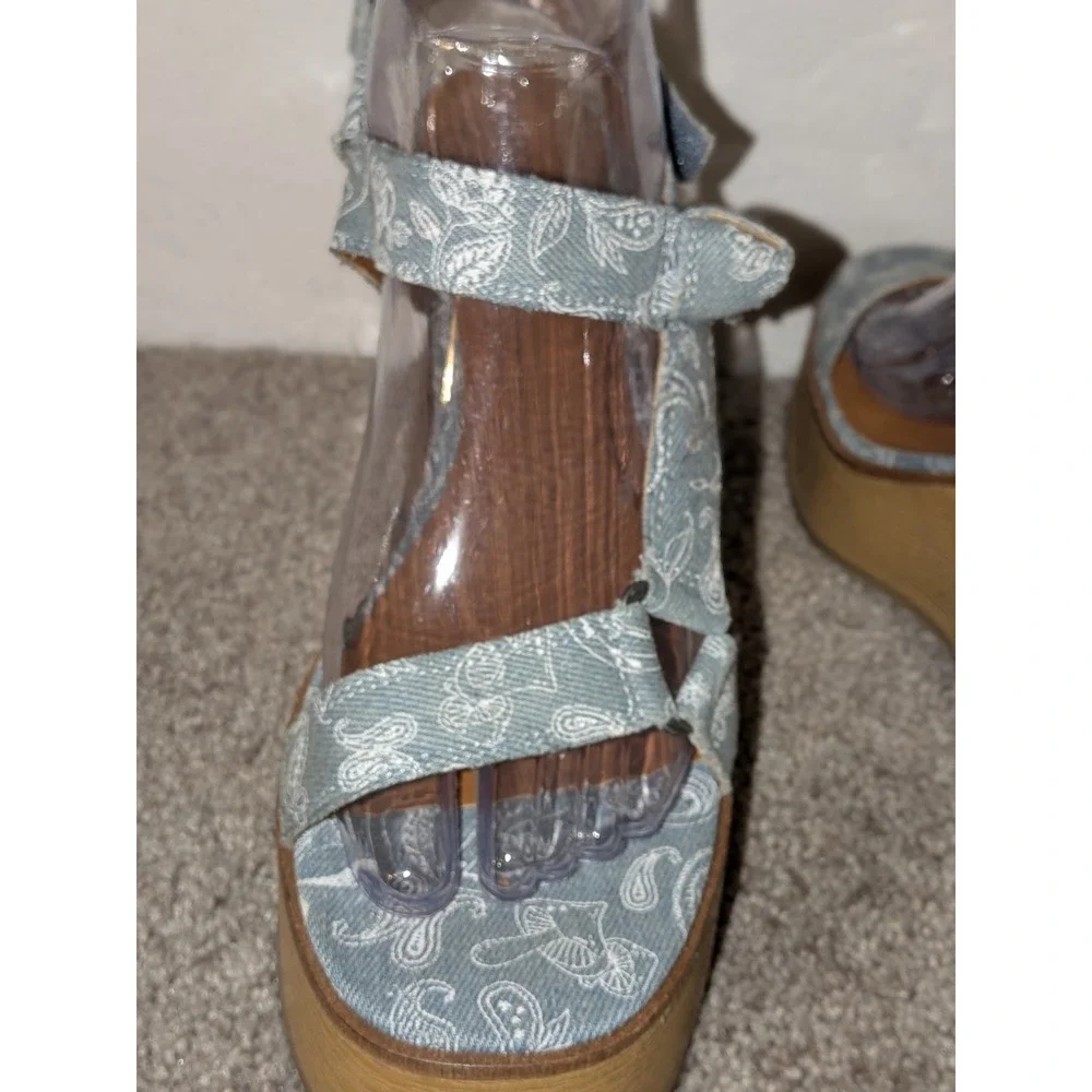 Lucky Brand Blue Paisley Denim Platform Wedge‎ Sandals 9M 40 Boho Wood Grain